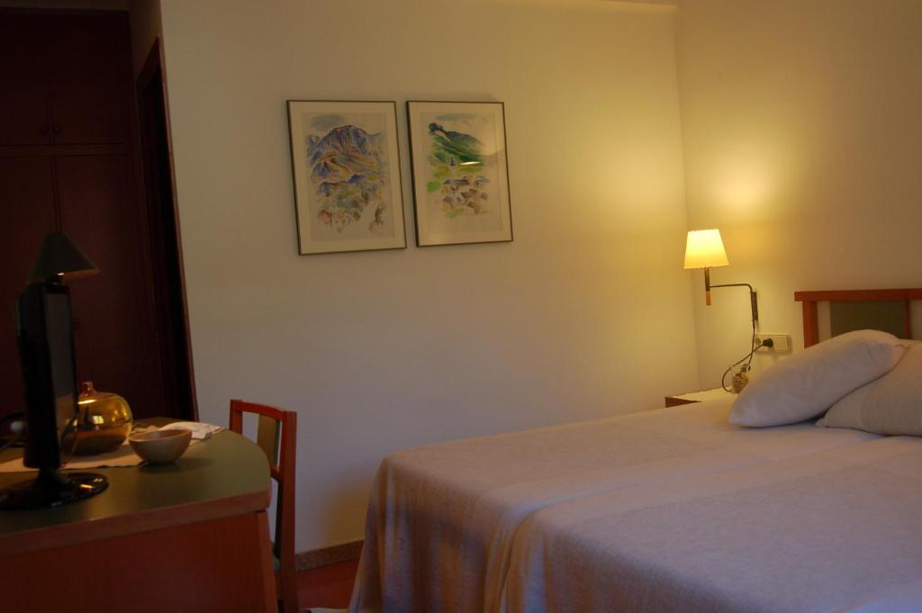 Hotel Vall Ferrera Areu Exteriör bild